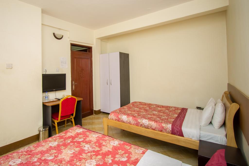 Grand Global Hotel Кампала Екстериор снимка